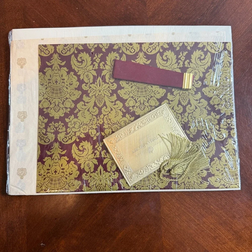 Vintage Victoria's Secret‎ Gift Bags Set London Gold Damask Ribbon Tassel NOS